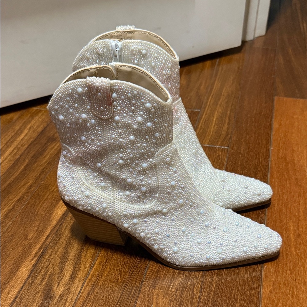 Betsey Johnson White Pearl Heeled Boots